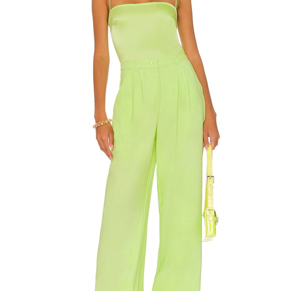 WeWoreWhat High Rise Pleated Suiting Pant. Neon Green - Size 6